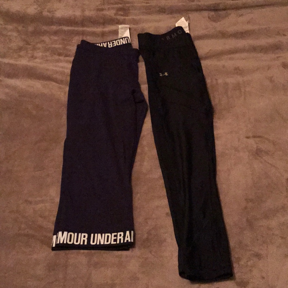 Lot of under armor workout capris medium
